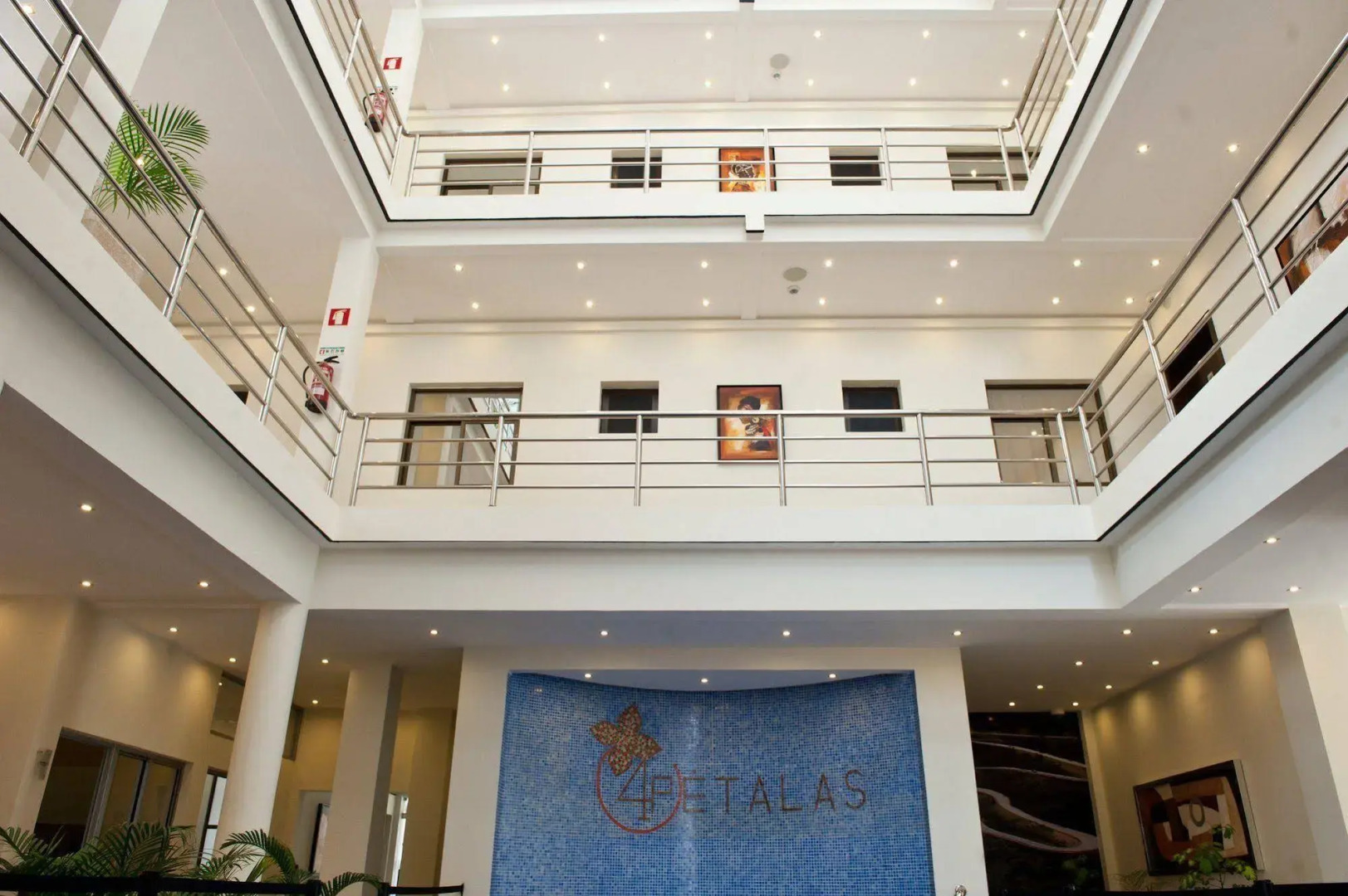 Hotel Quatro Pétalas