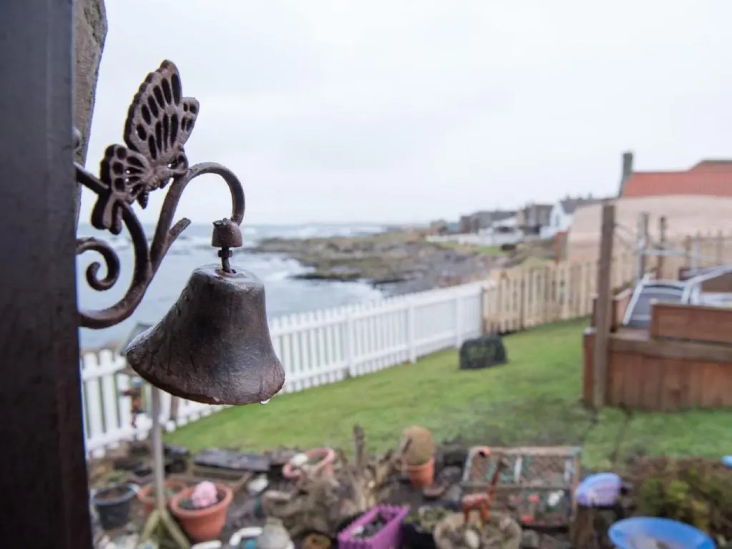 Pew With a View - Seafront Cottages