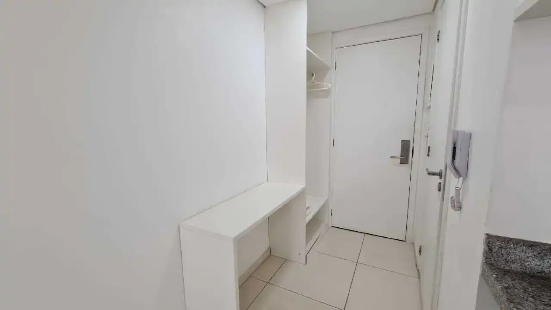 Laguna Beach Flat by AFT