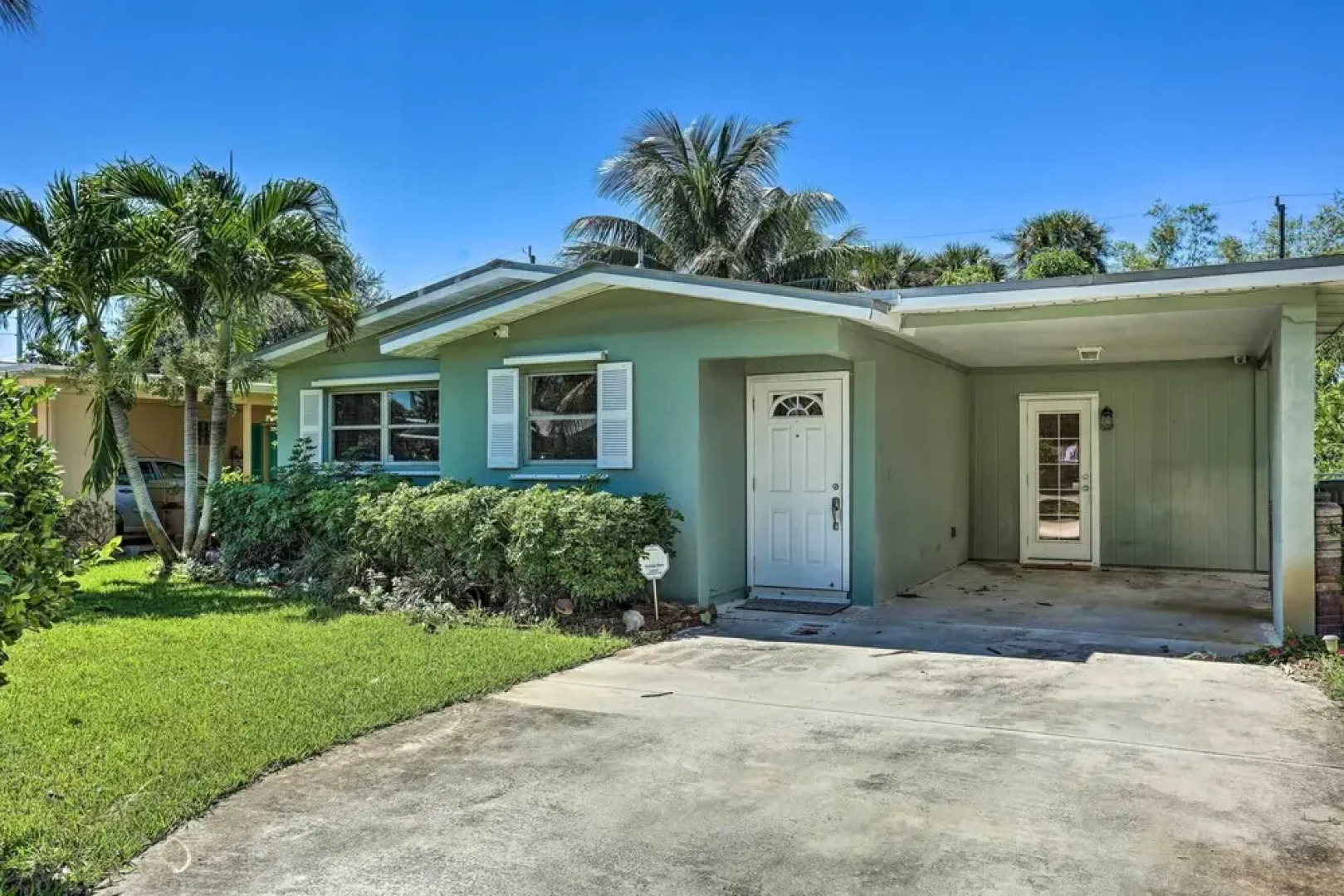 Vibrant Stuart Getaway w/ Private Hot Tub!