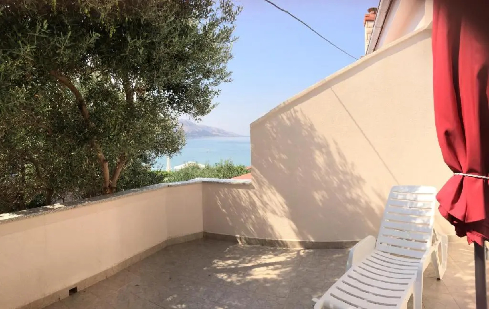 Petros Apartments Pag