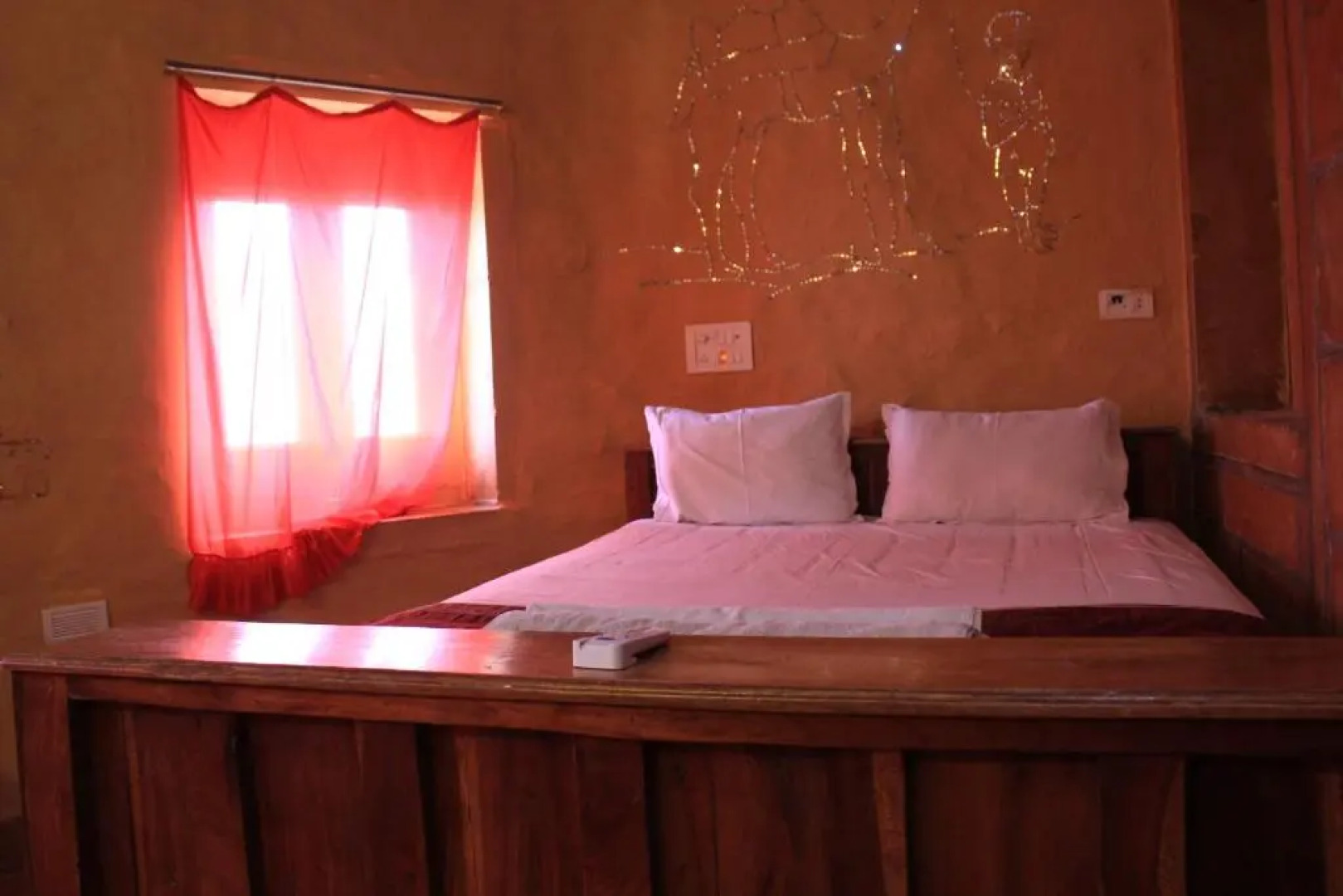 Mud Mirror Guesthouse