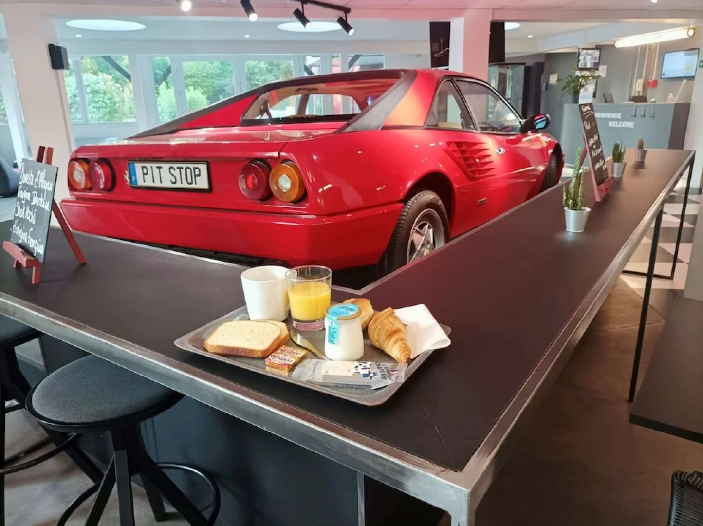 Enzo Trappes by Kyriad Direct