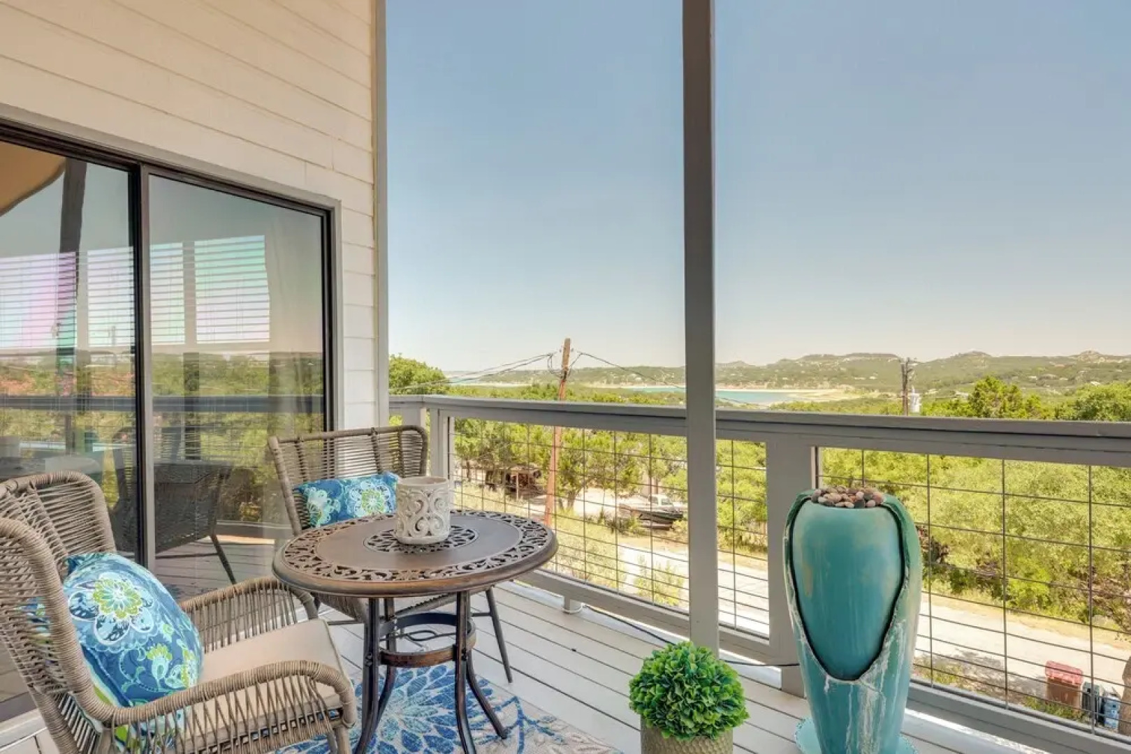 Canyon Lake Rental w/ Balcony & Lake Views