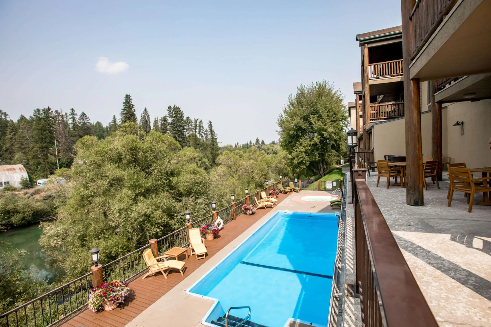 Whitefish Riverfront Hotel