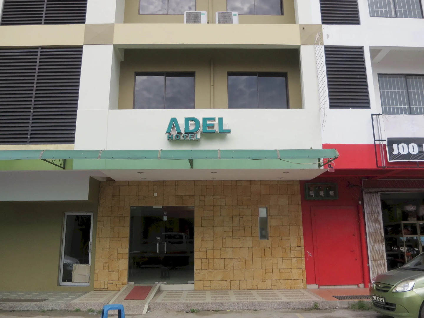 Adel Hotel