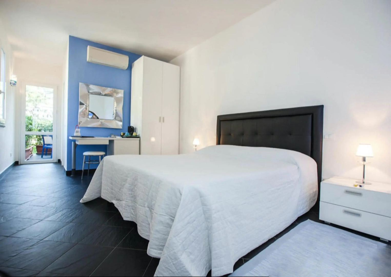 Cinqueterre Residence