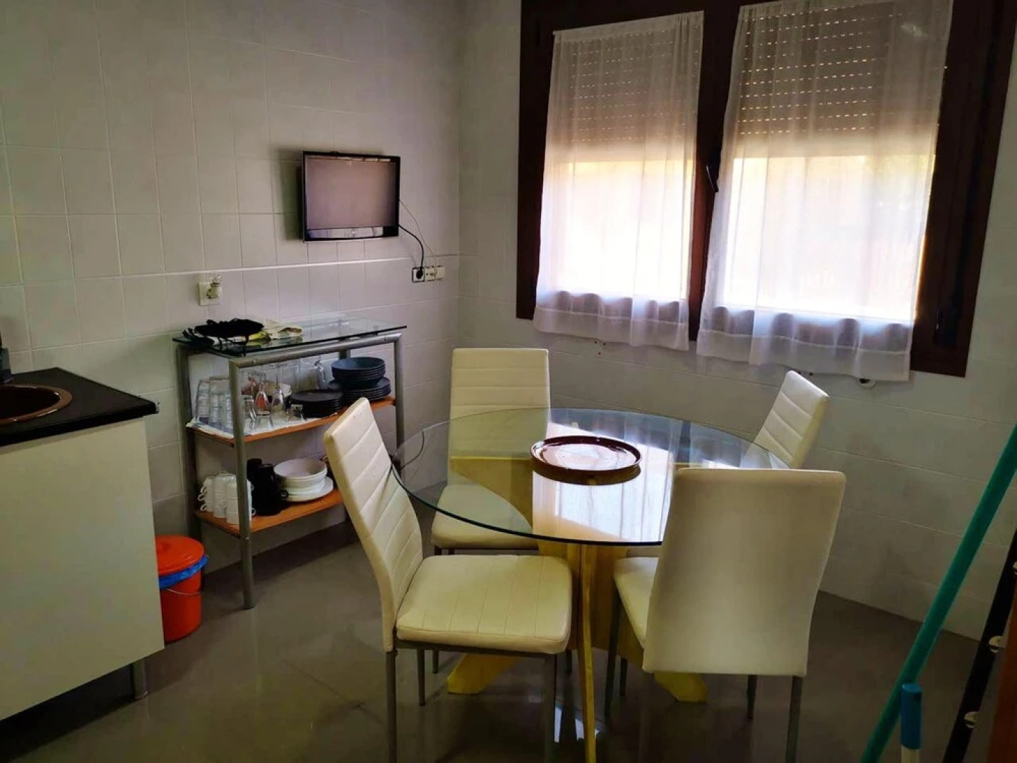 House With 3 Bedrooms in Carracedelo, With Enclosed Garden and Wifi