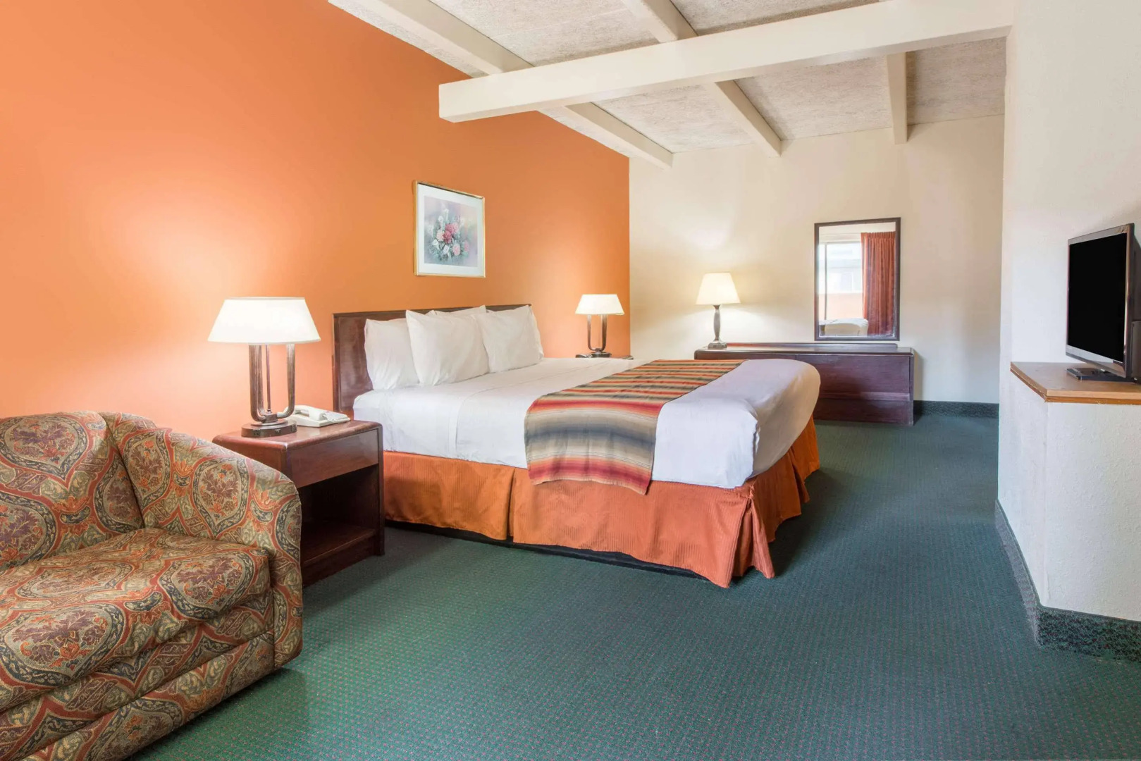 Days Inn by Wyndham St. Louis North