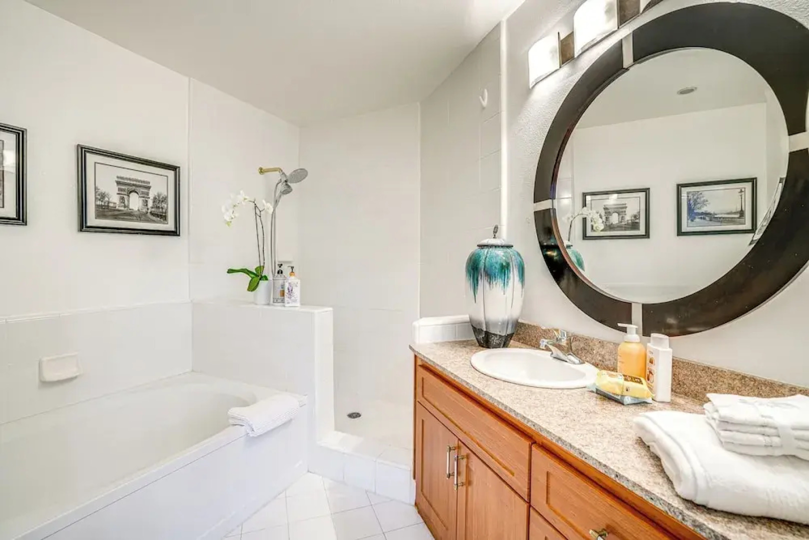 Luxe Condo w/ Private Patio & Perks in Emeryville!