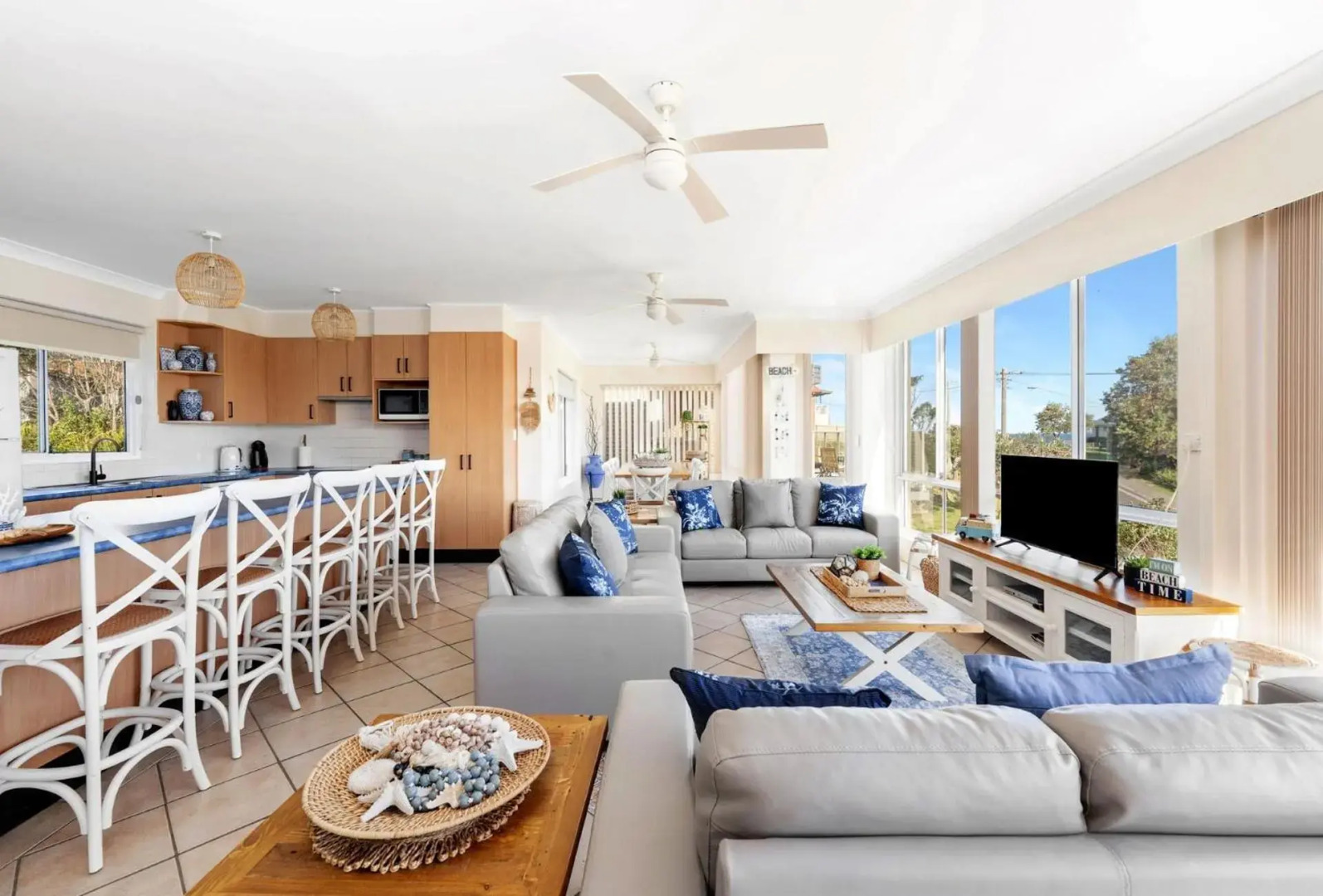 The Rotunda @ Gerroa - Pet Friendly Beachfront