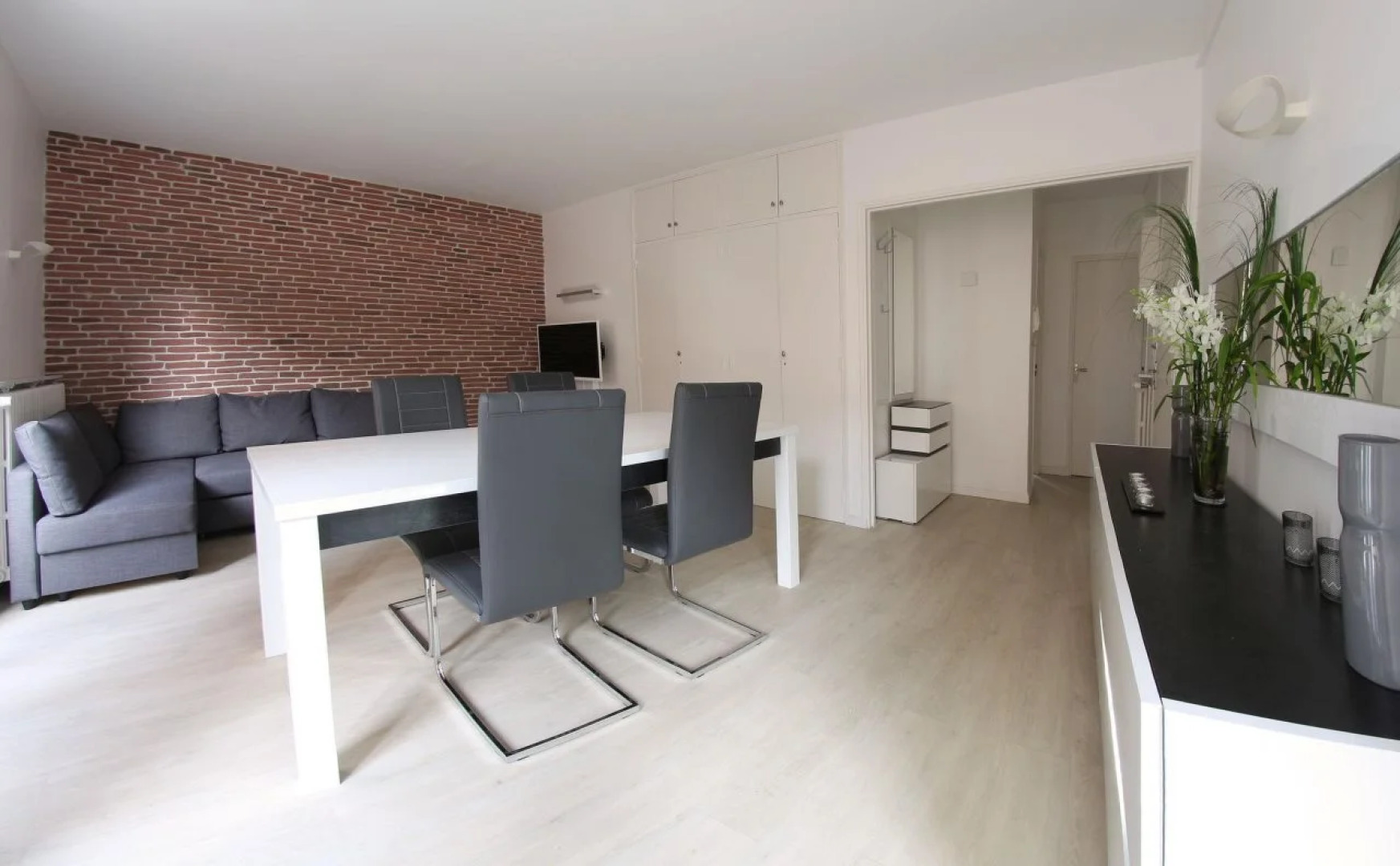 Apartments Riverside Toulouse, the ART of hosting
