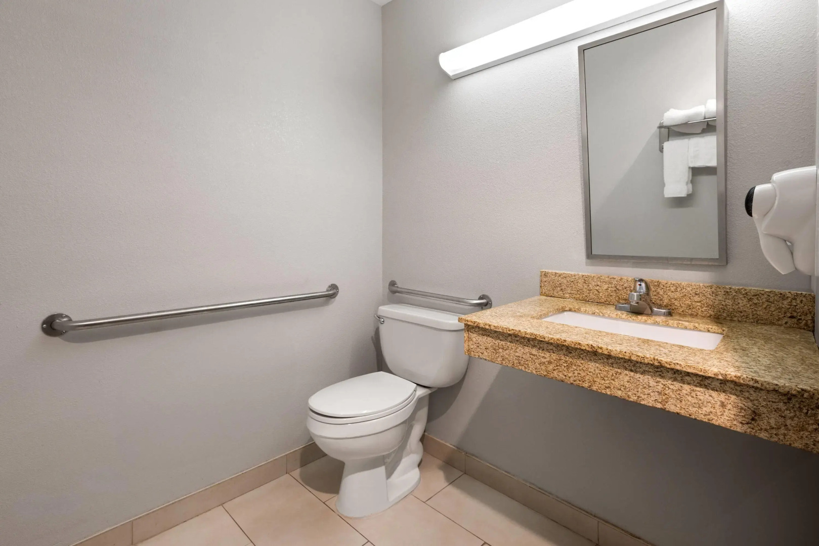 Microtel Inn by Wyndham Albany Airport