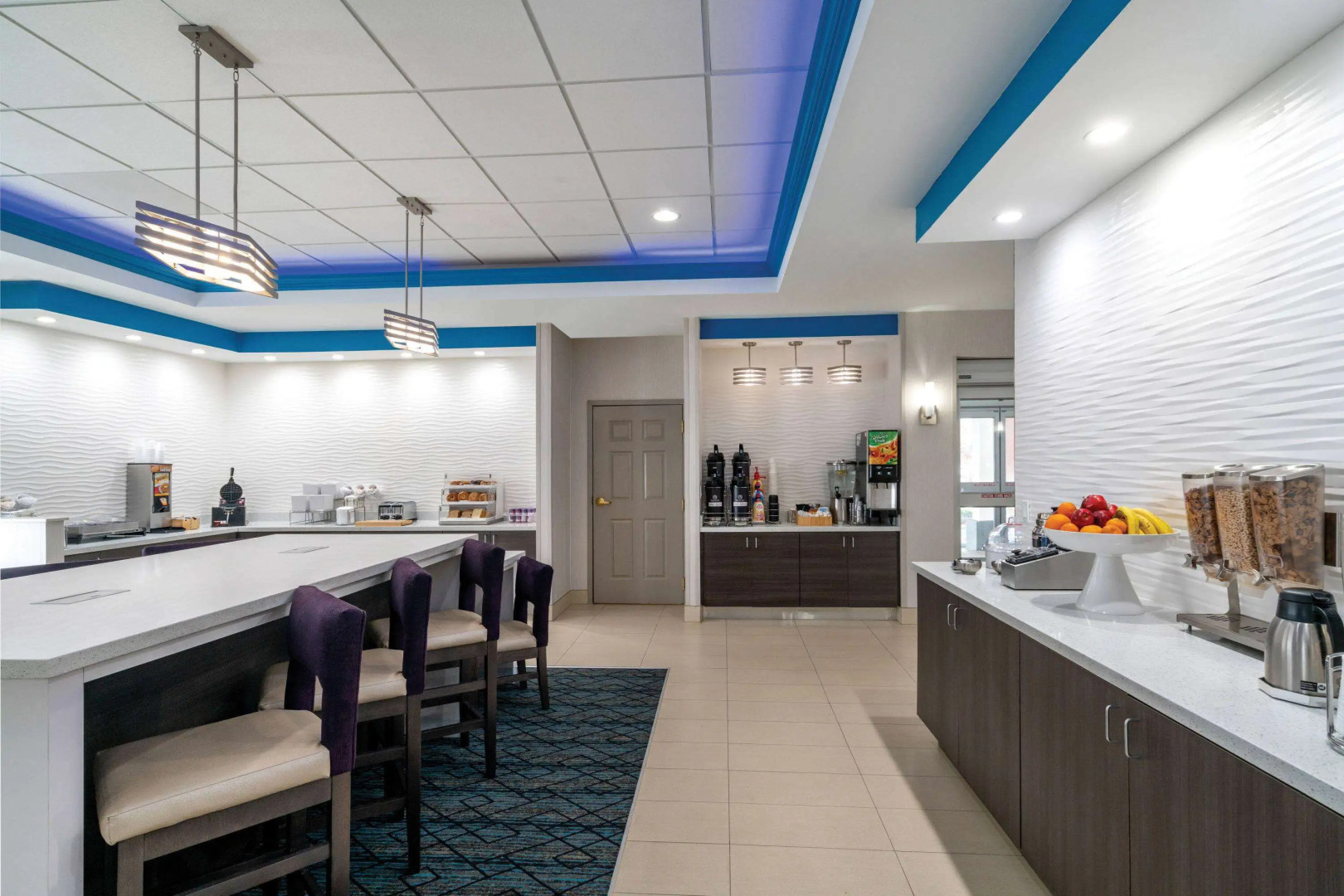 La Quinta Inn & Suites by Wyndham Latham Albany Airport
