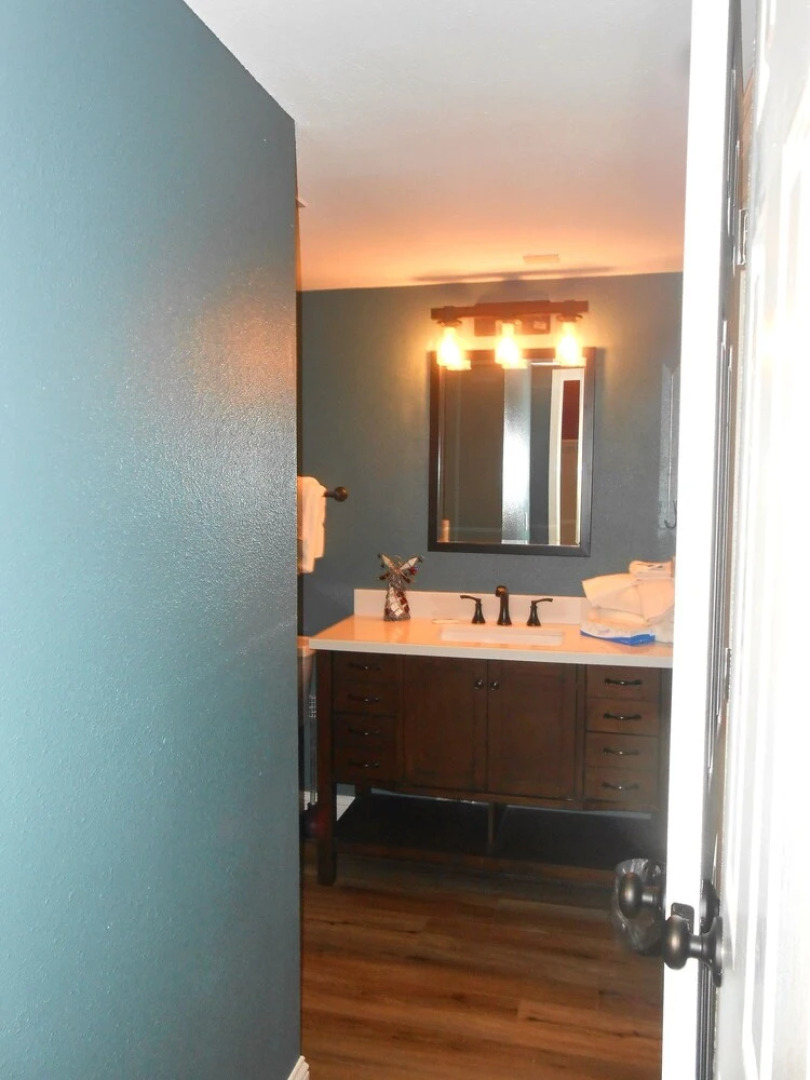 Santona Townhouse Unit 401 2 Bedrooms 1.5 Bathroom Townhouse