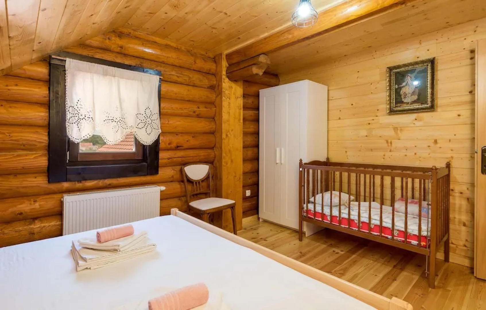 Awesome Home in Otocac With 4 Bedrooms and Wifi