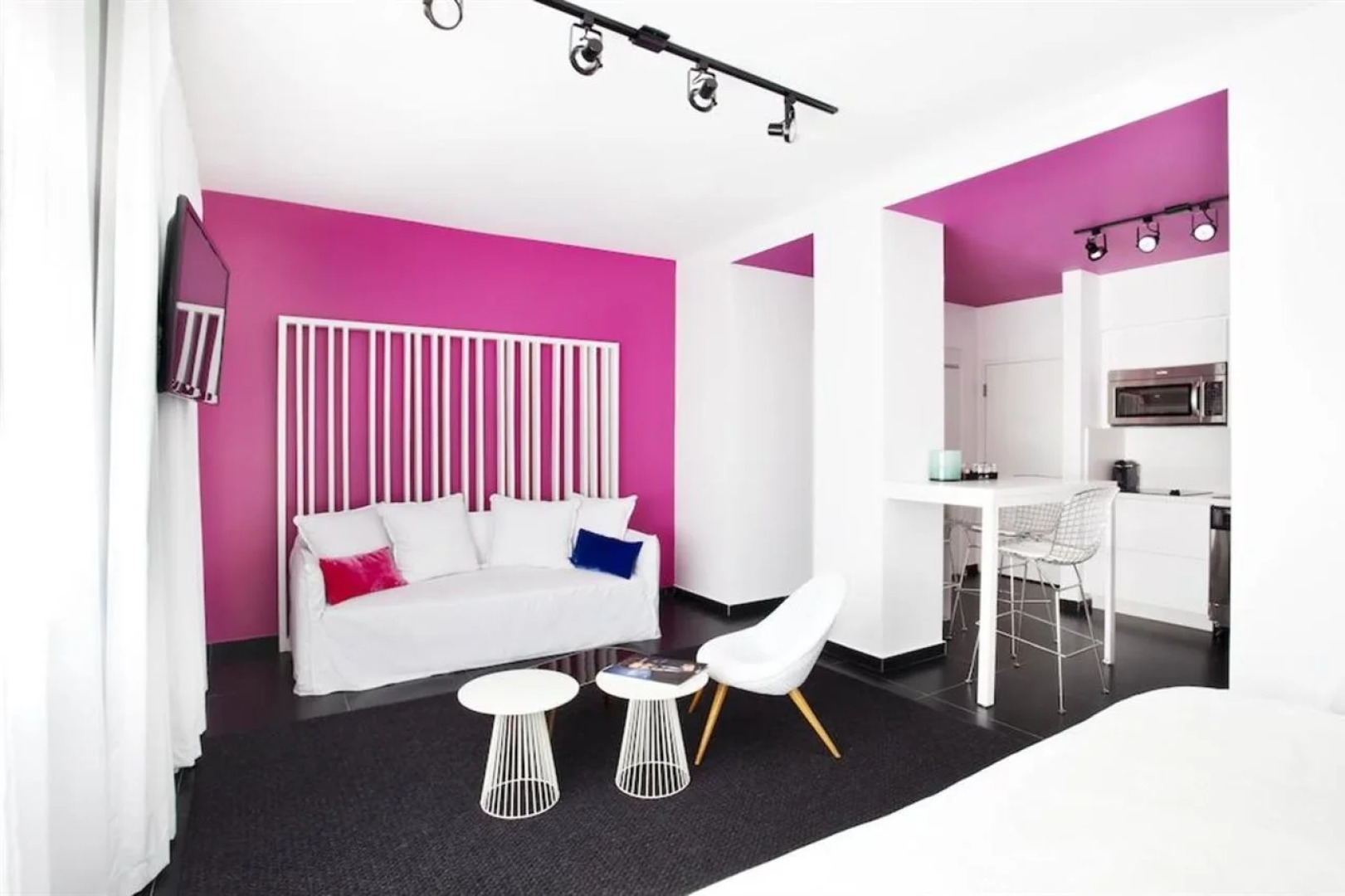 Blanc Kara - Adults Only