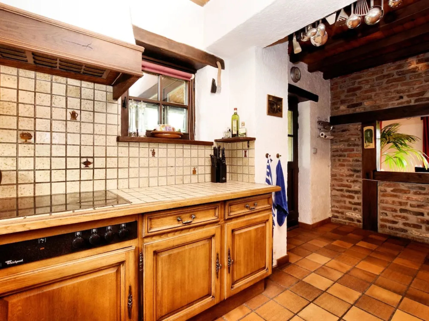 Beautiful, Authentic Villa With Private Pool, Sauna, Pool bar and Large Garden