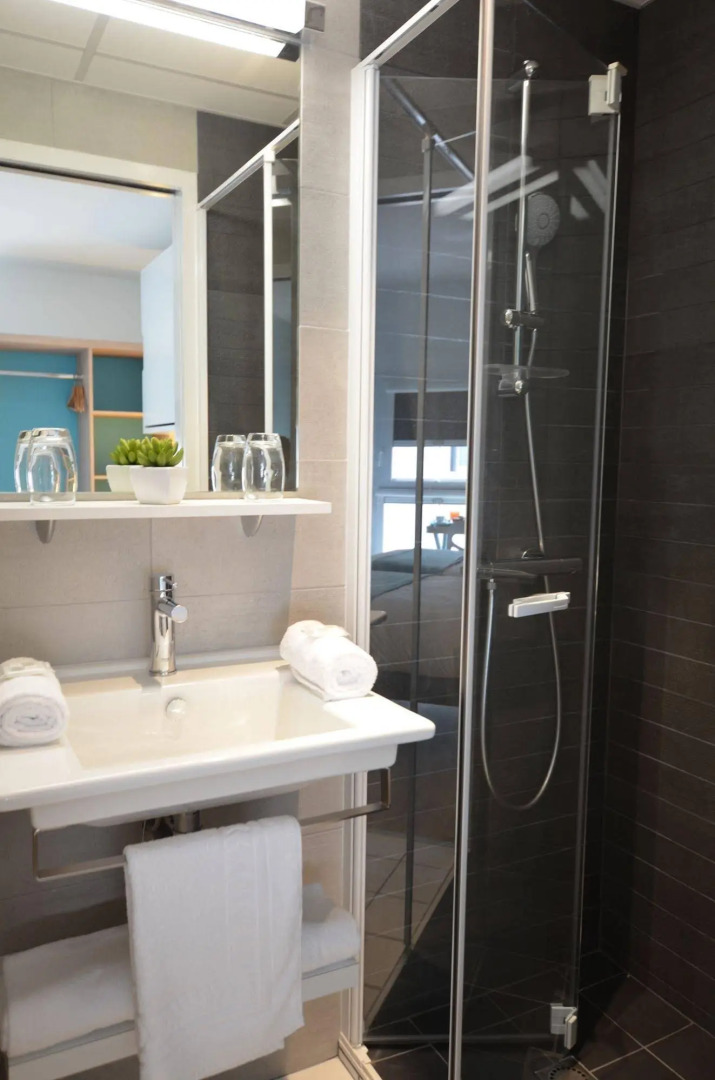 Hotel The Originals Saint-Gilles-Croix-de-Vie Port la Vie (ex Inter-Ho