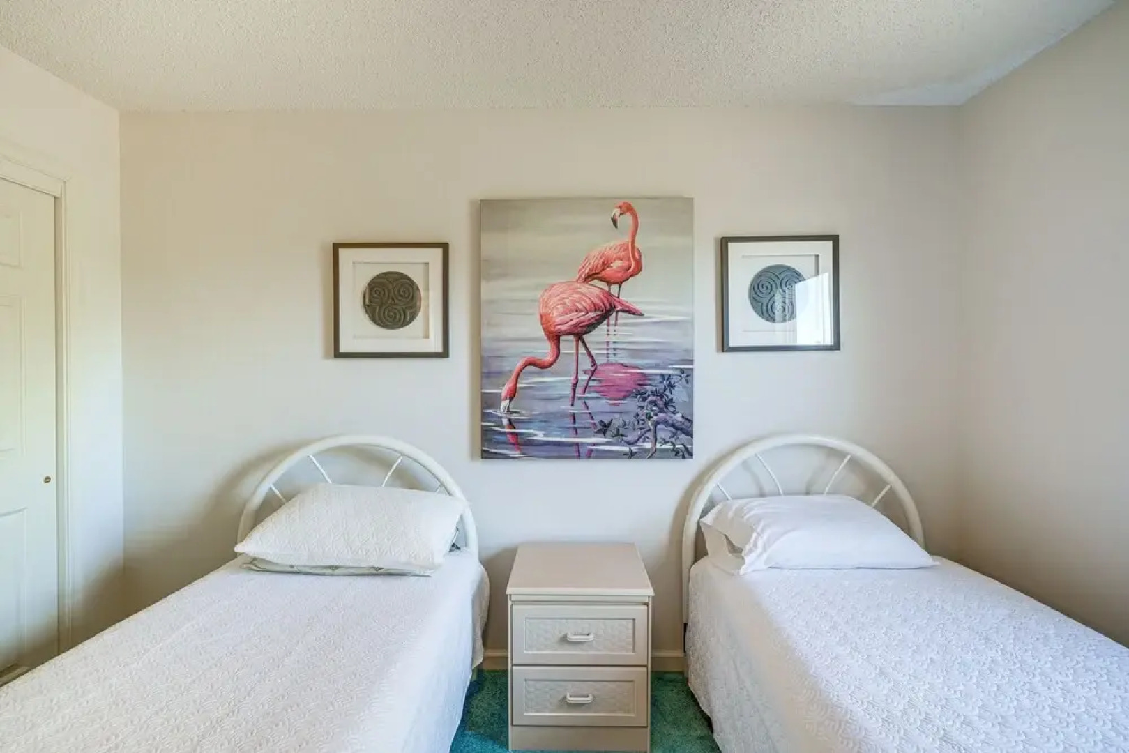 Charming Nags Head Retreat: Half-mi to State Park!