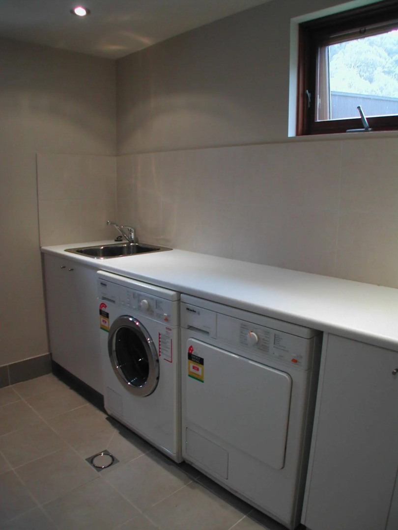 Snow Stream Apartments