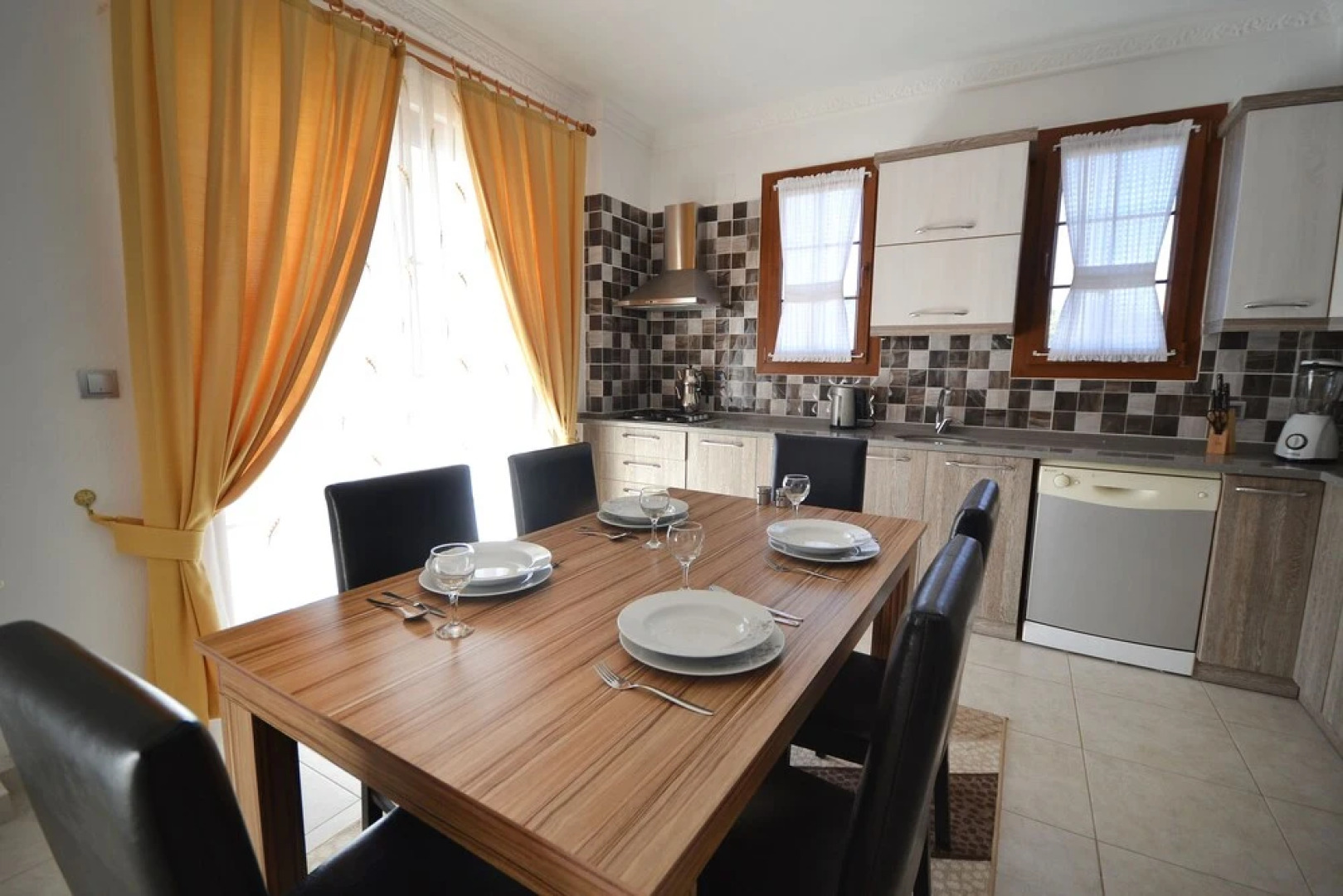 Villa Defne by Helaltatilvillari