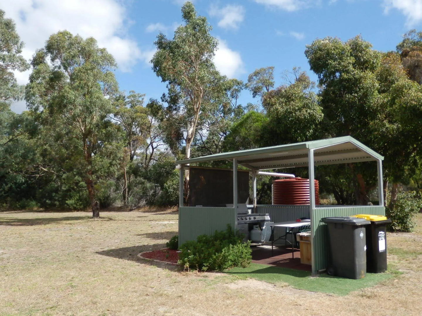 Mountain View Motor Inn & Holiday Lodges