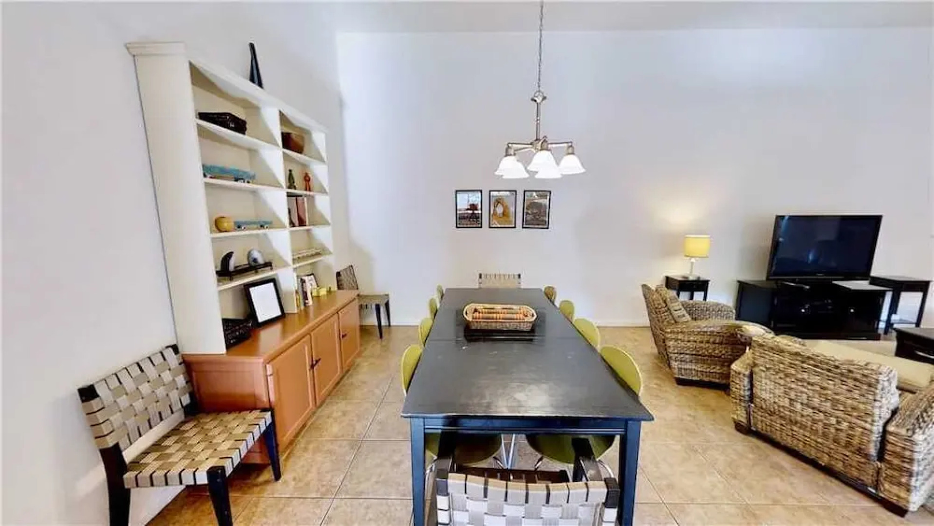 Canyonlands West 381 by RedAwning