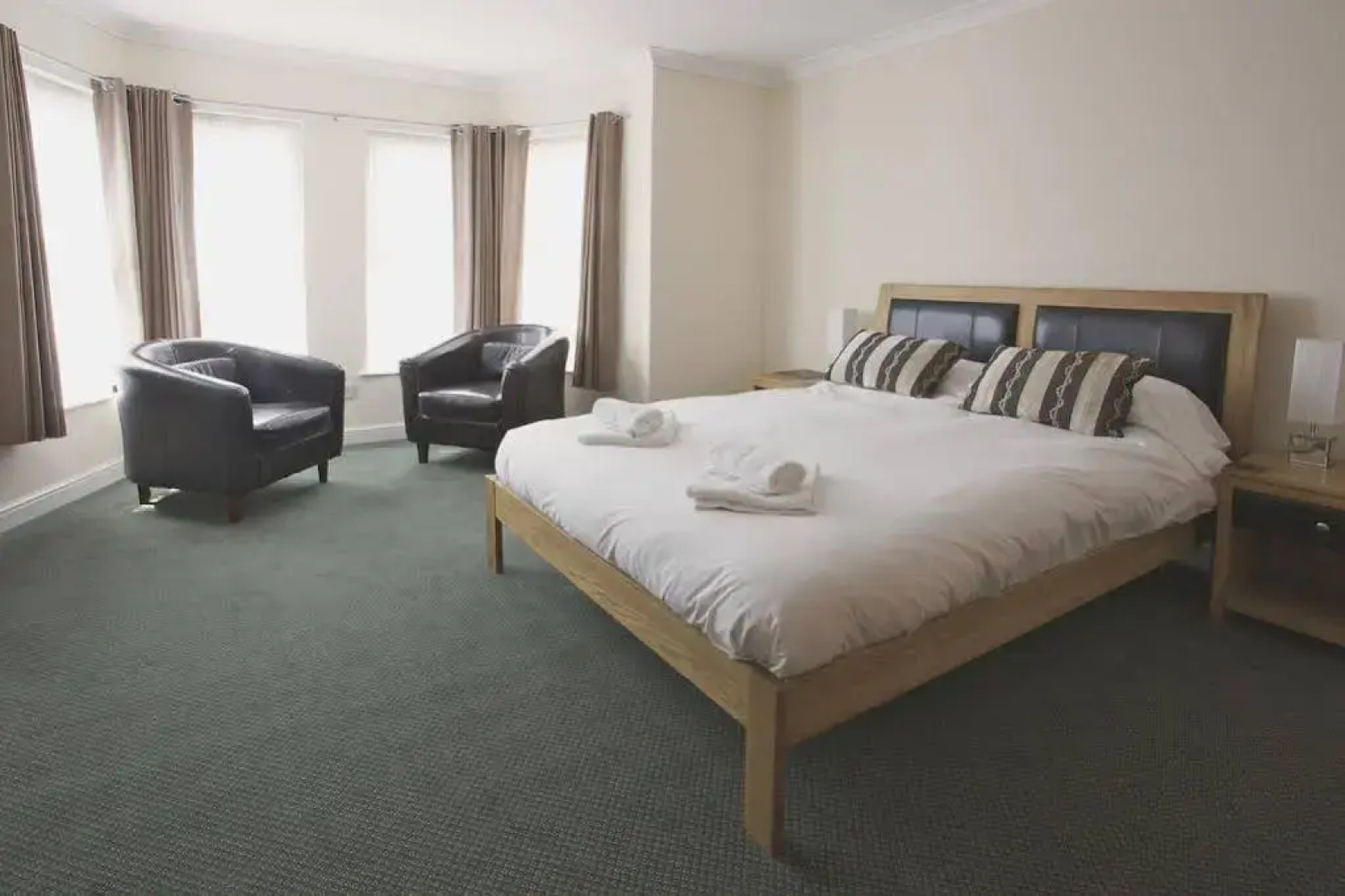 All Seasons Lodge Hotel