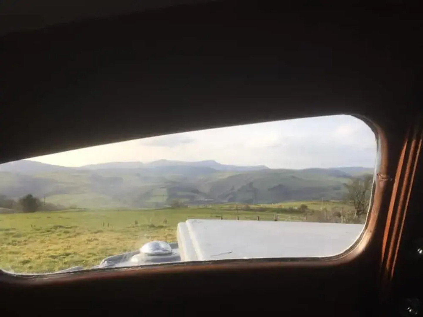 Boatel No. 2 'madrigal'