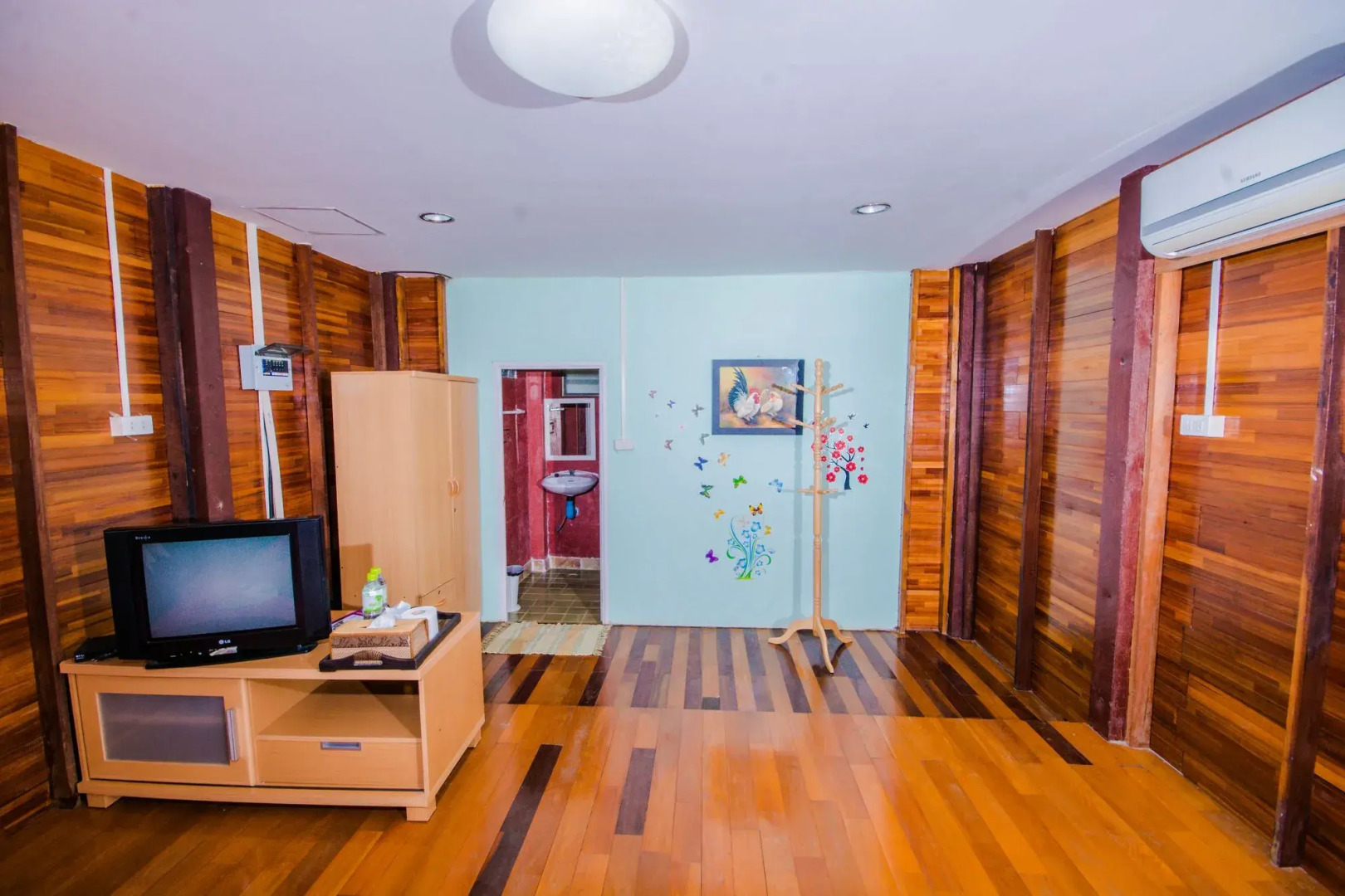 Fahsai Riverview Resort