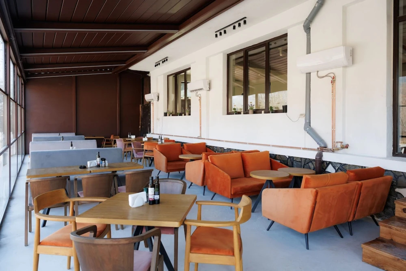 Suru Hotel & Restaurant