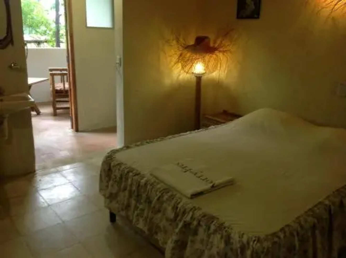Lady "M" Club Hotel