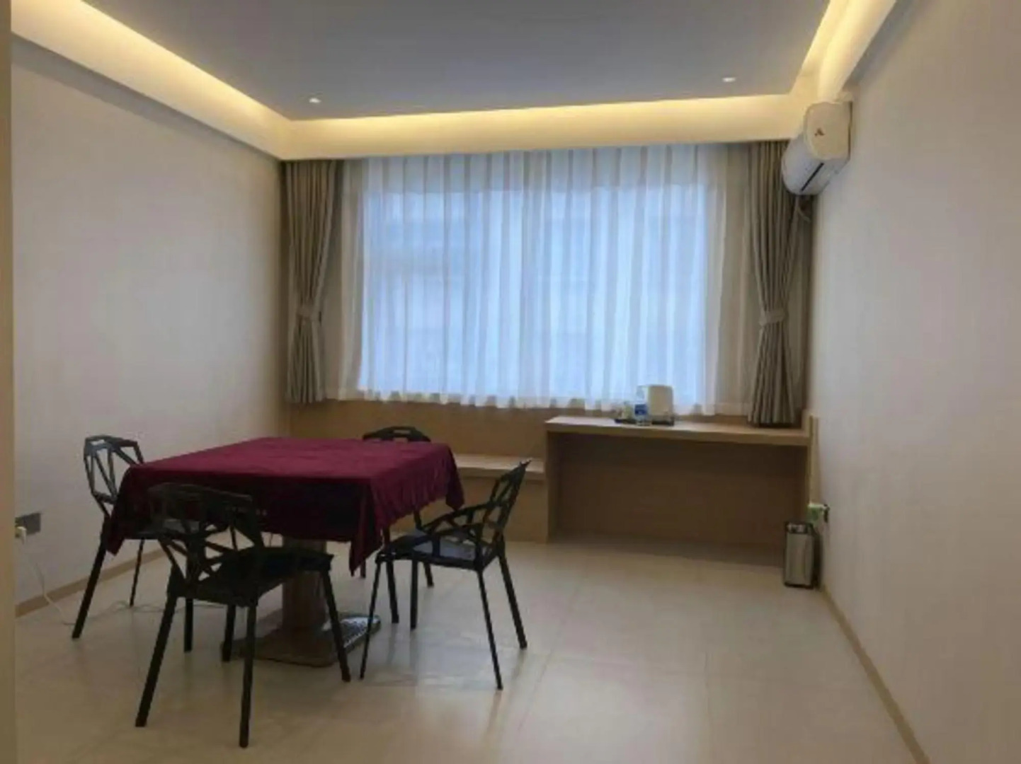 Liupanshui Tianli Hotel (Chuanxin Unit Shop)