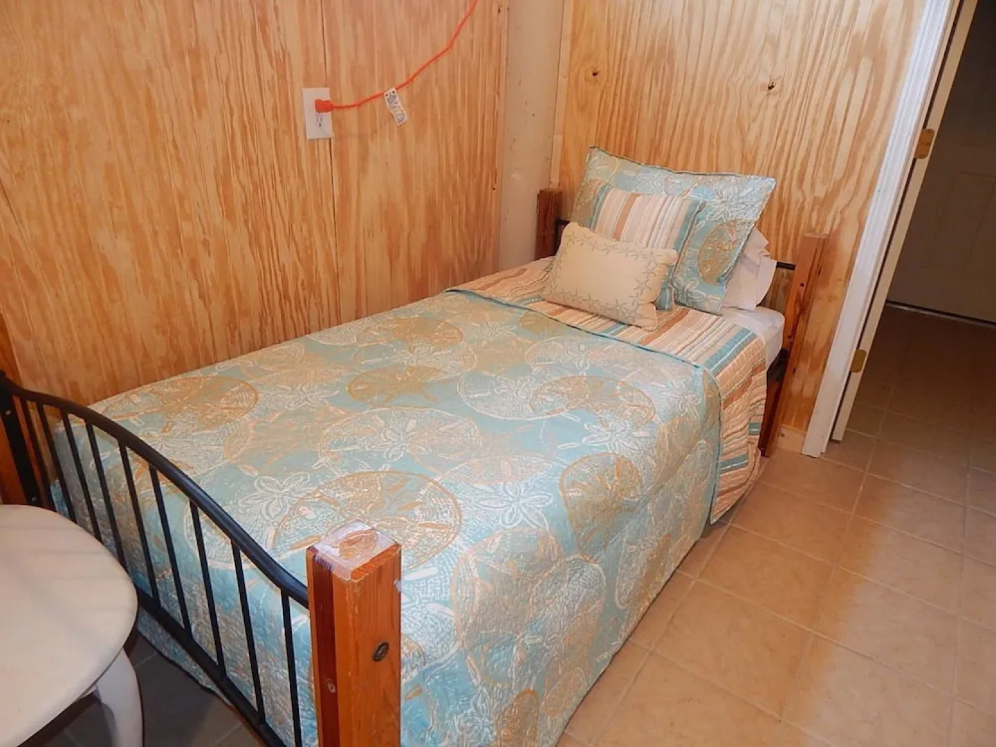 024 Casita Rosa by RedAwning