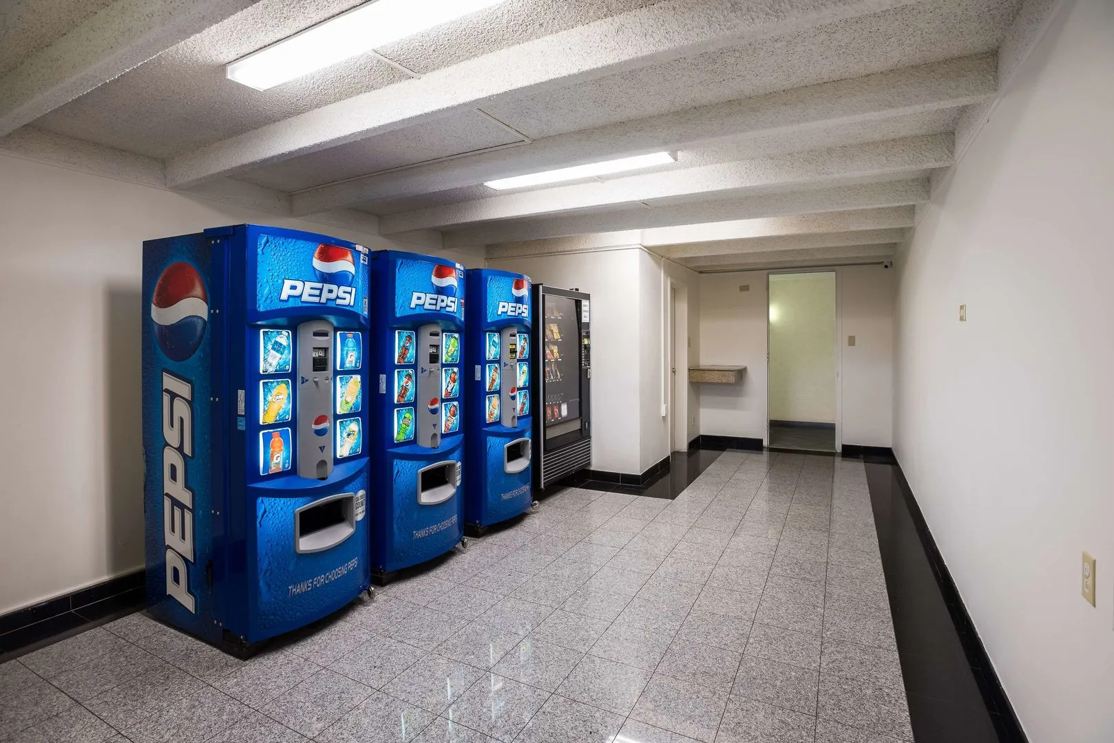 Red Carpet Inn & Suites