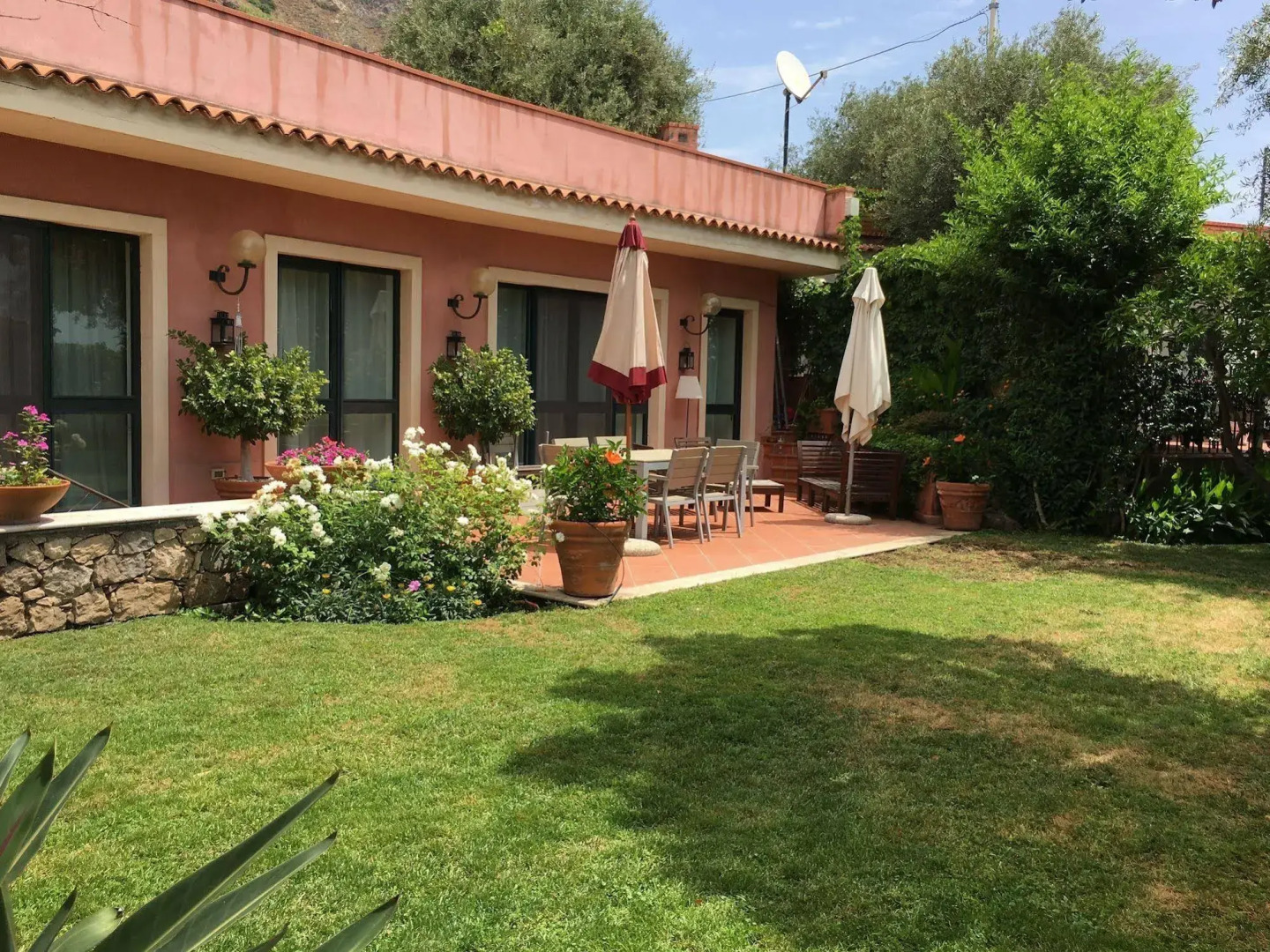 Taormina Holidays Residence