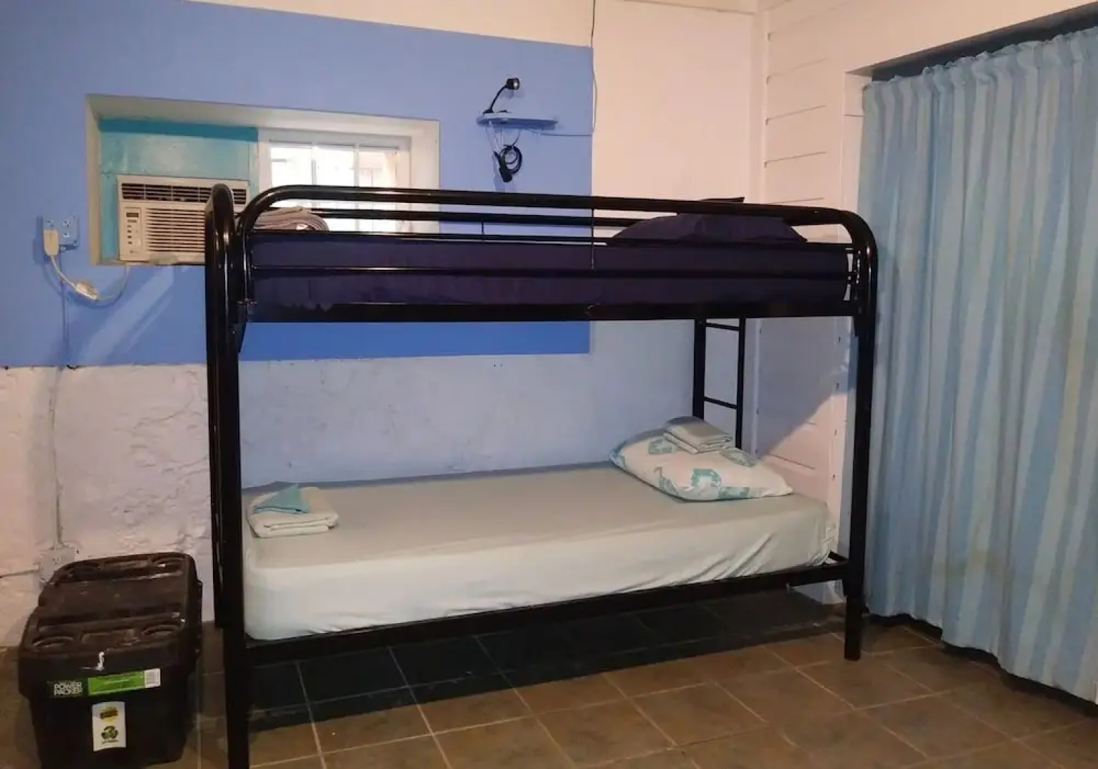 Tillett Hostel And Guesthouse