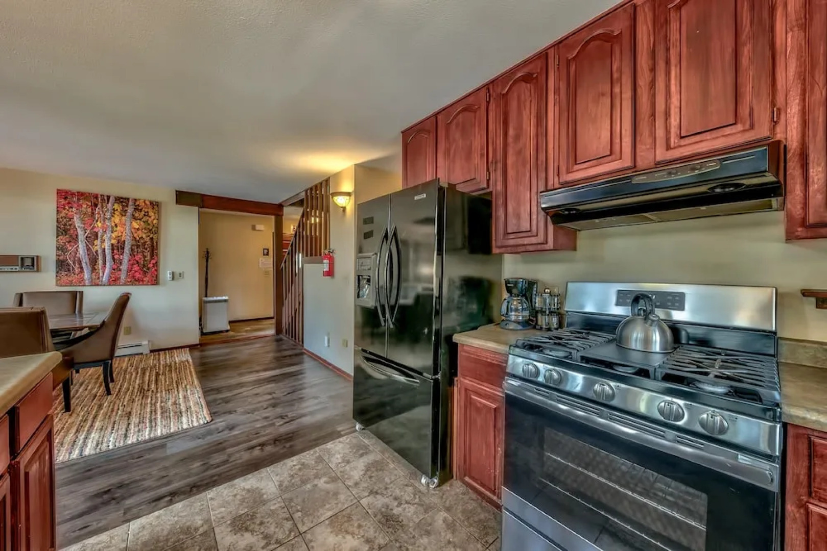 Mv49 Lake Tahoe a Block From the Caverock Beach