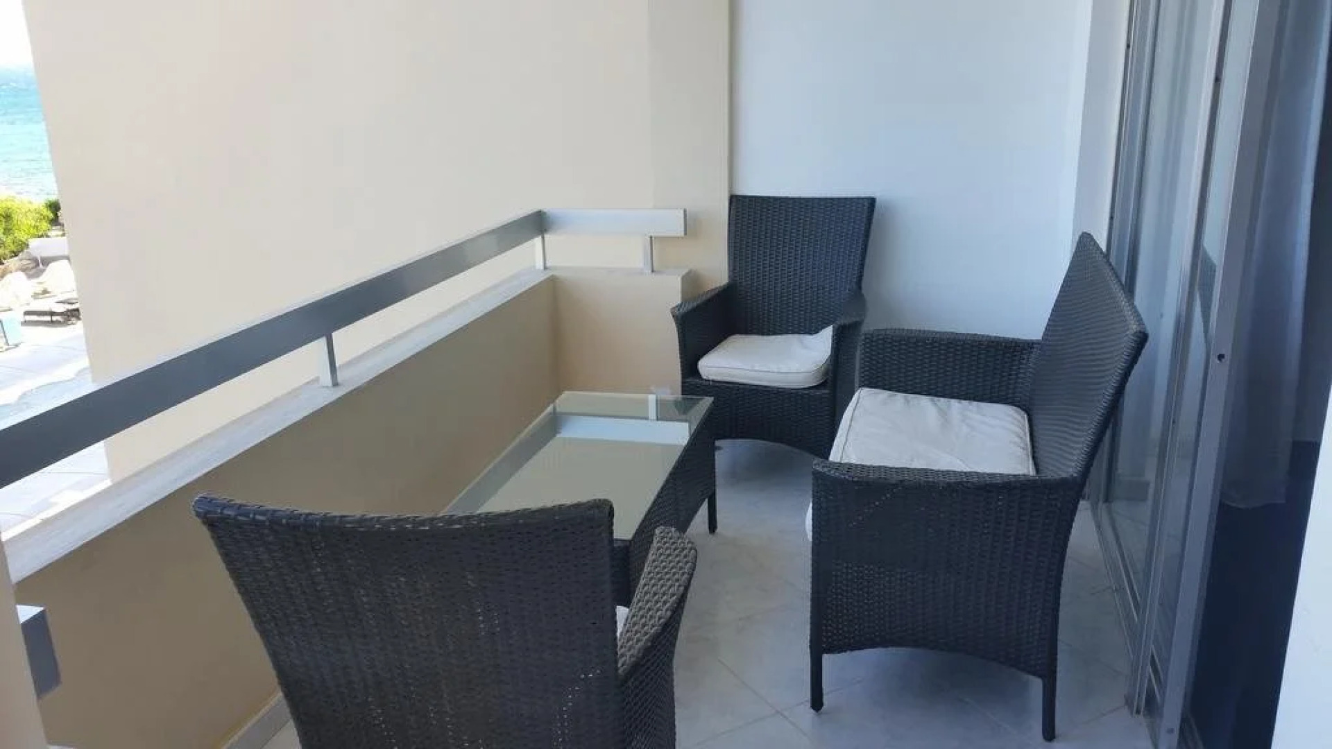 Gulf Palace Apartments