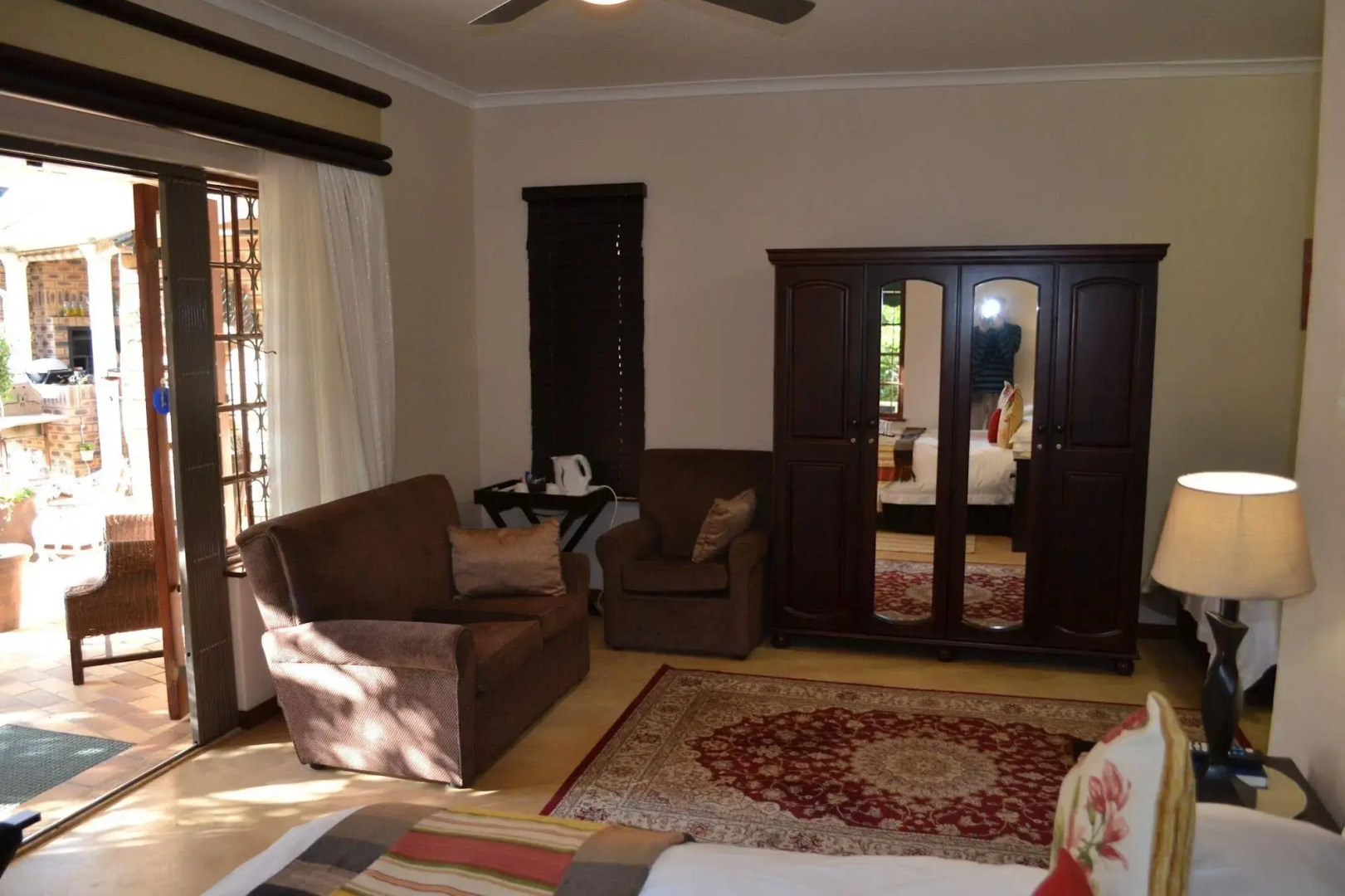 Gateway Country Lodge