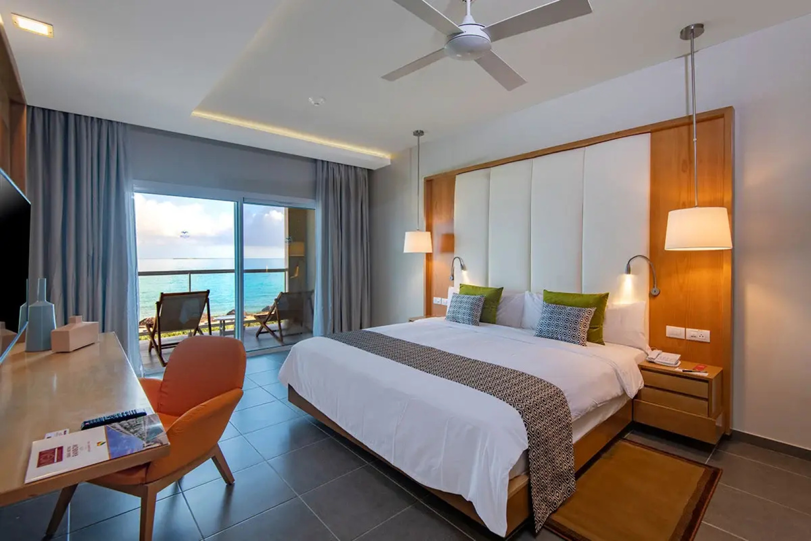 Gran Muthu Rainbow Cayo Guillermo