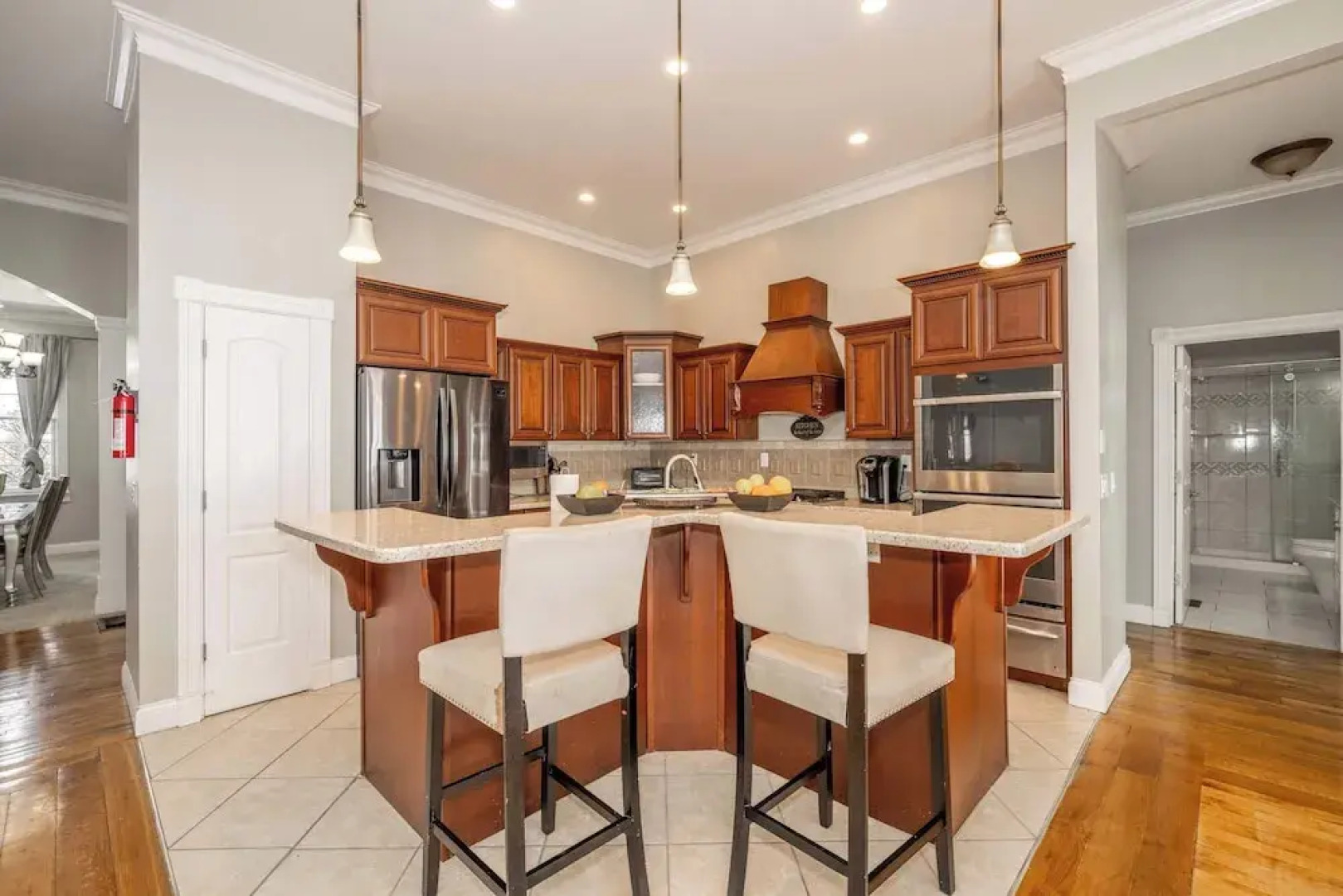 The Bishops Manor Stay for 10!