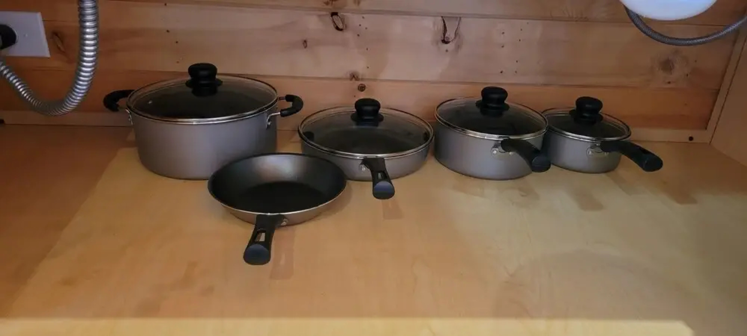 Stateline Cabins & RV