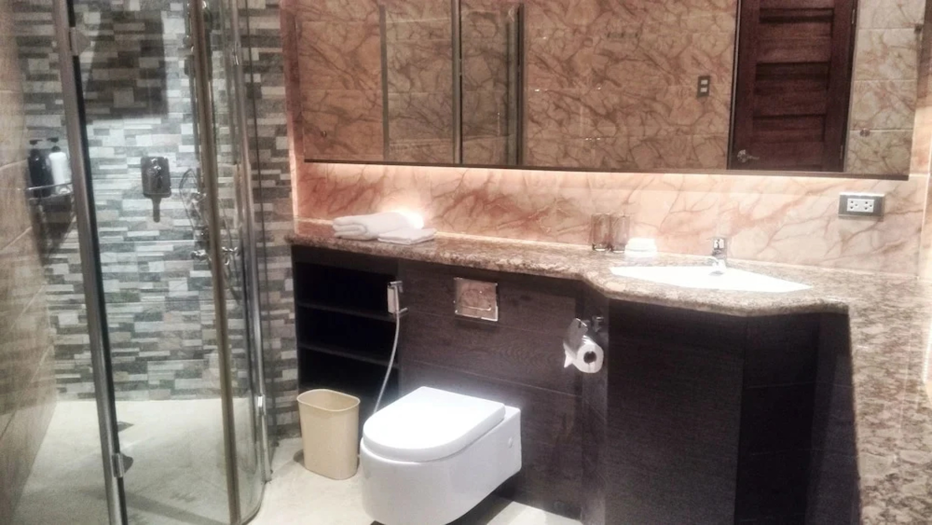 Bellagio Hills Hotel And Restaurant