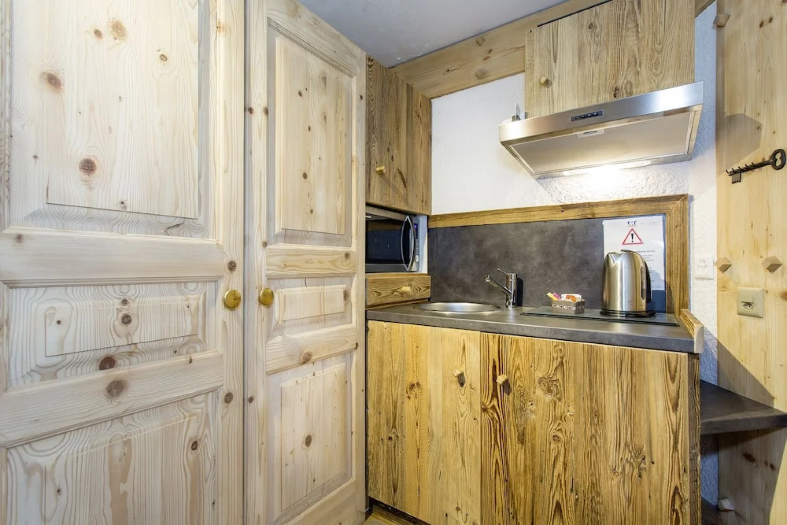 Villars Bristol Apartments