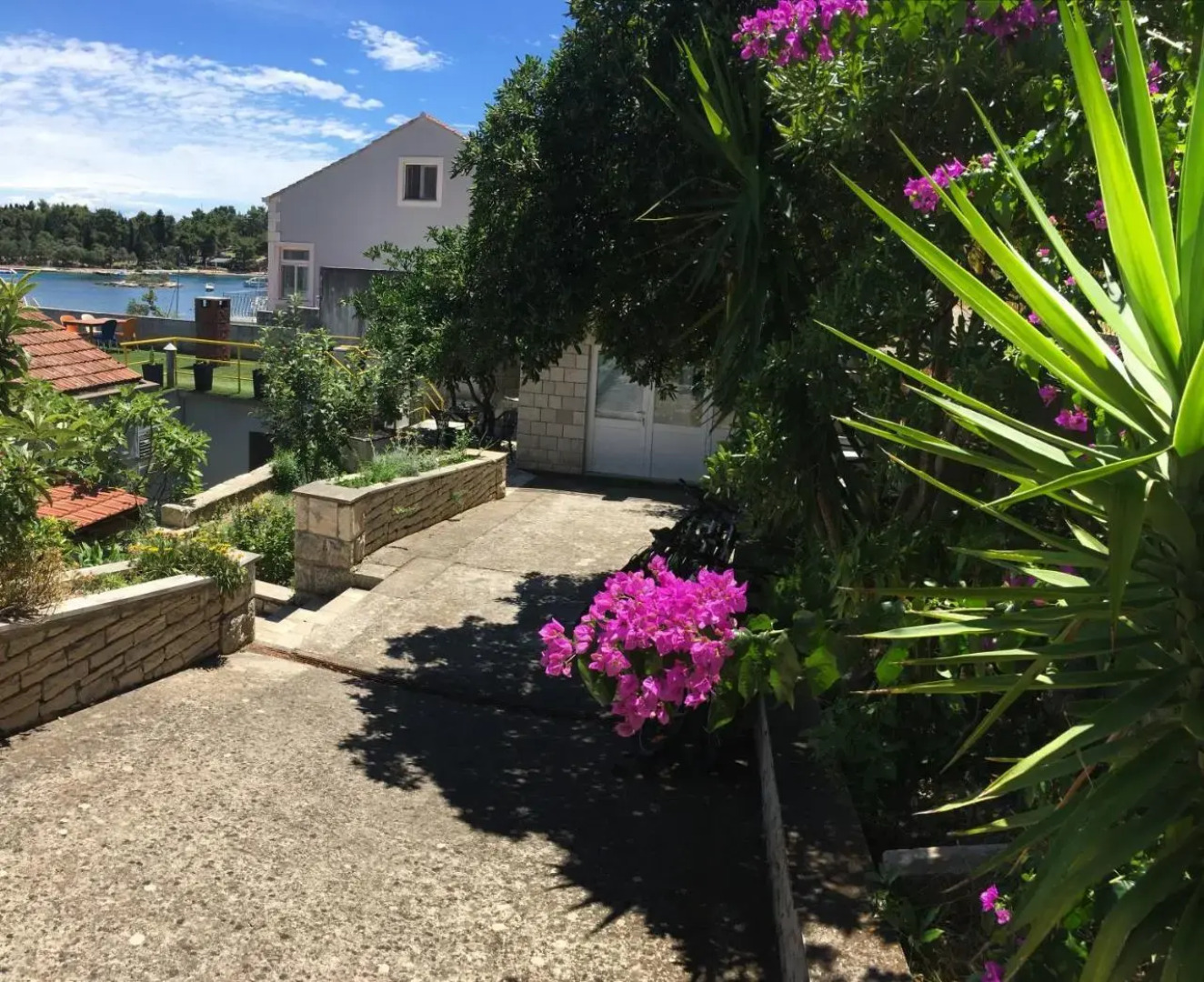 Large Terrace Apartment