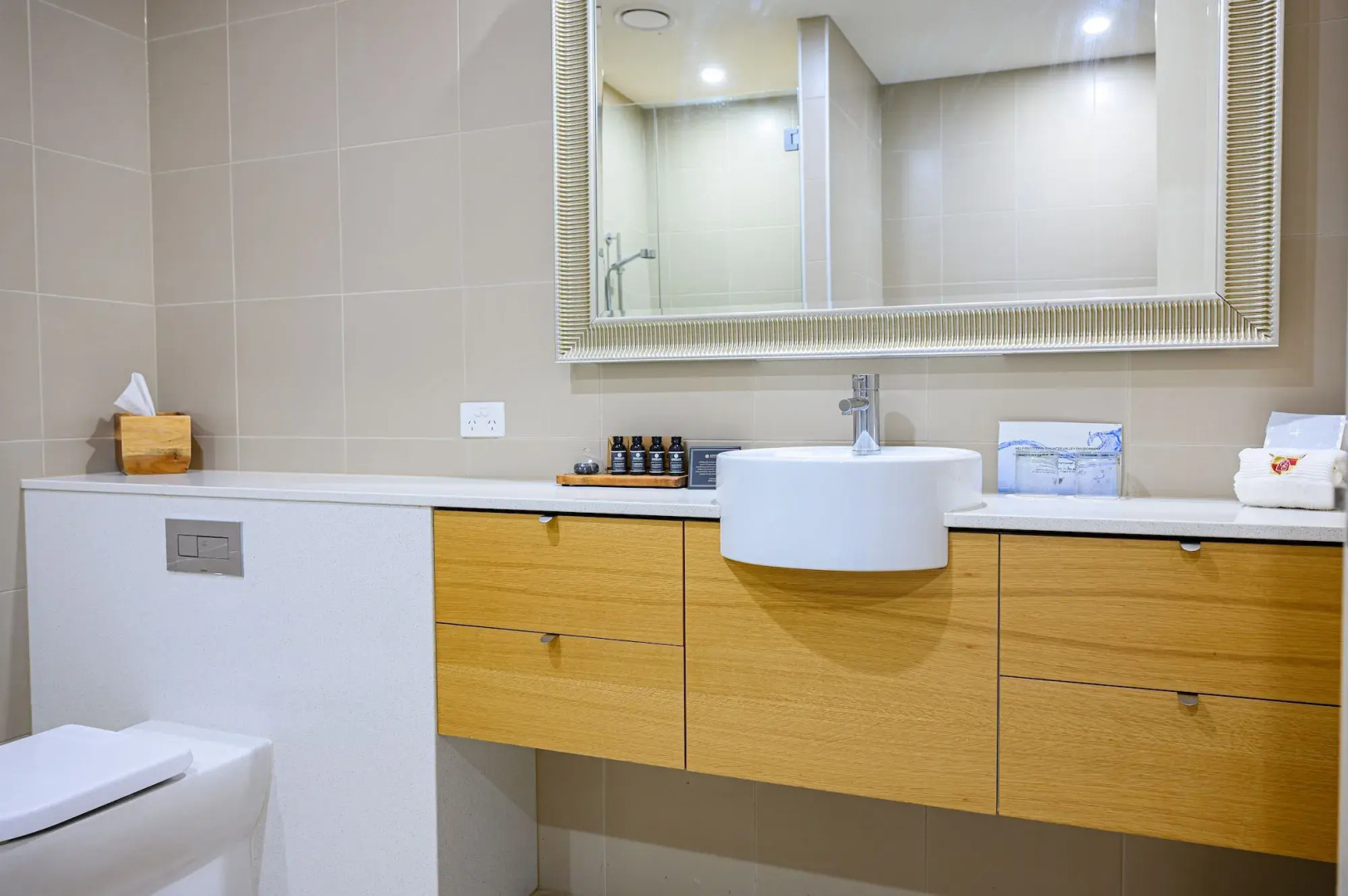 Chateau Elan At The Vintage