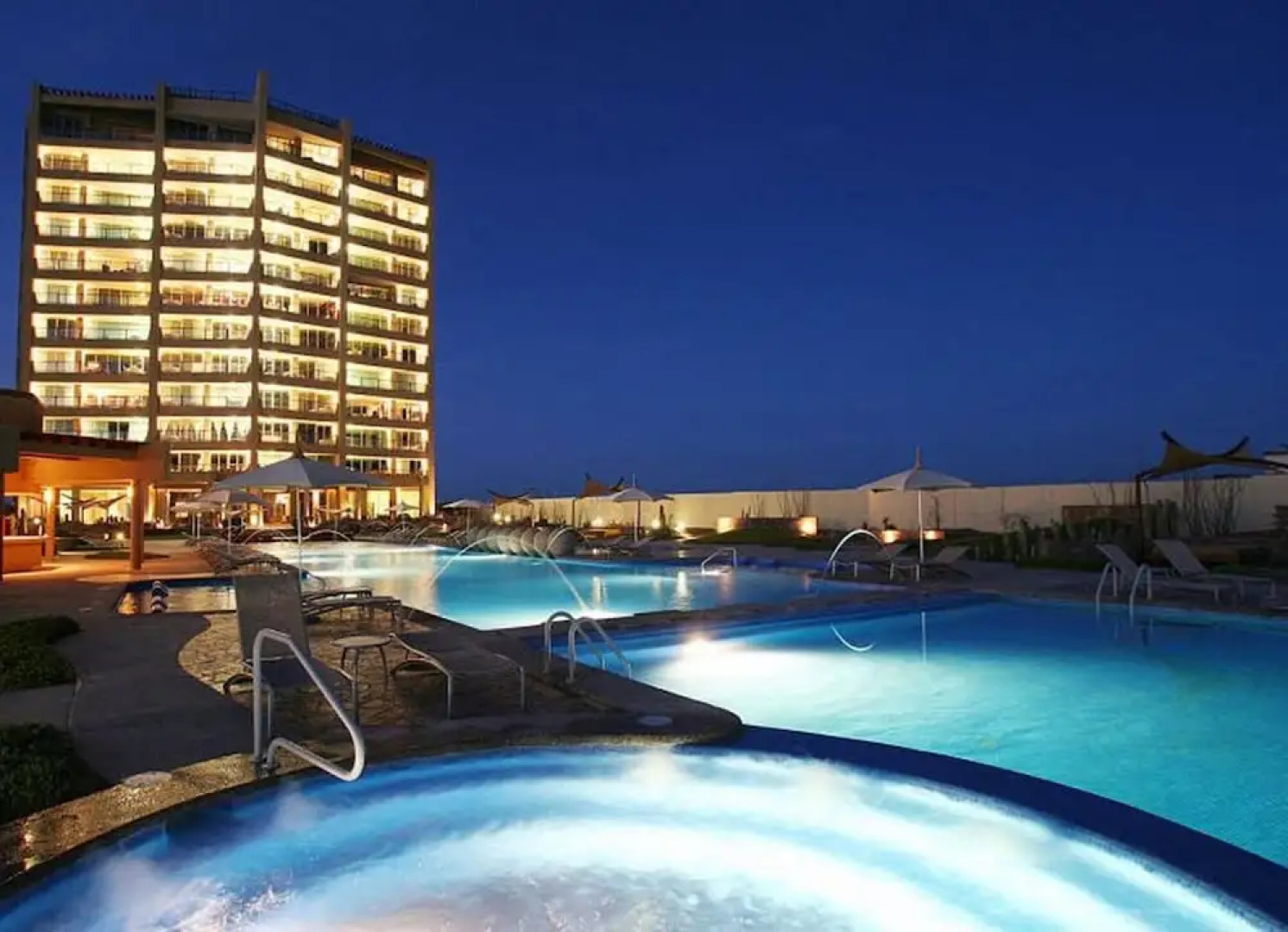 Encanto Living 0502 -1BR by Kivoya