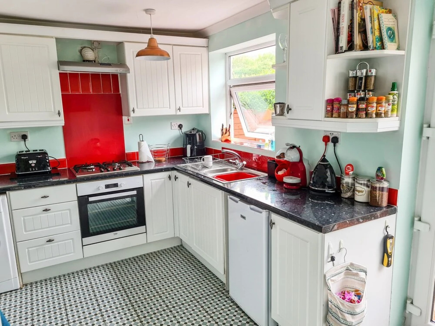 62 Danlan Road, Burry Port